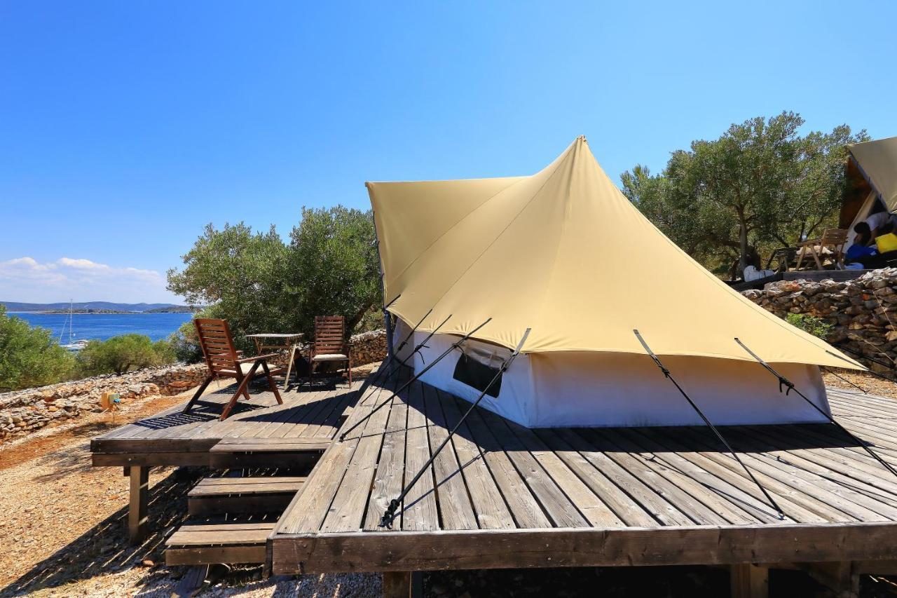 Glamping Resort Festa Kornati Pristanisce ภายนอก รูปภาพ