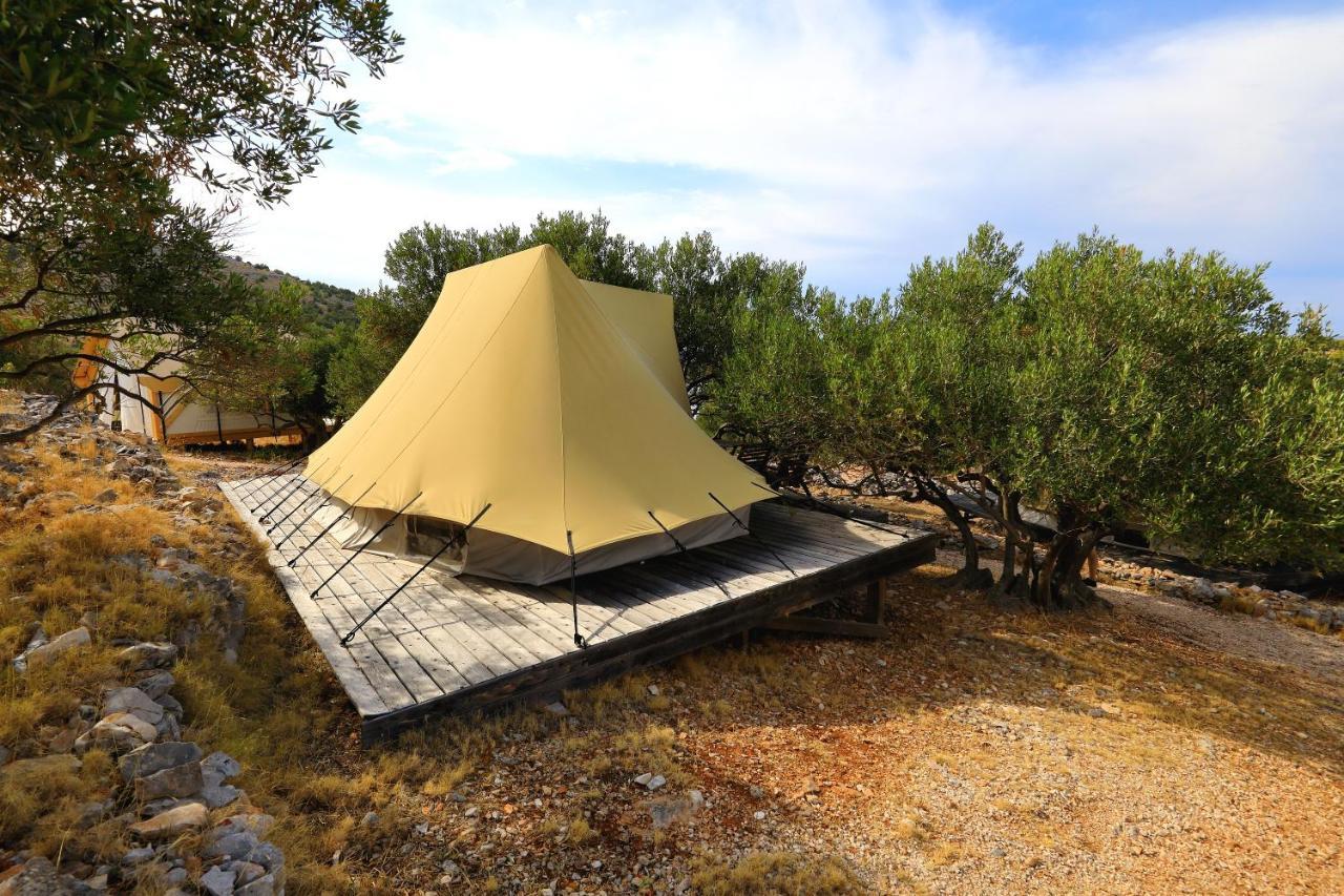 Glamping Resort Festa Kornati Pristanisce ภายนอก รูปภาพ