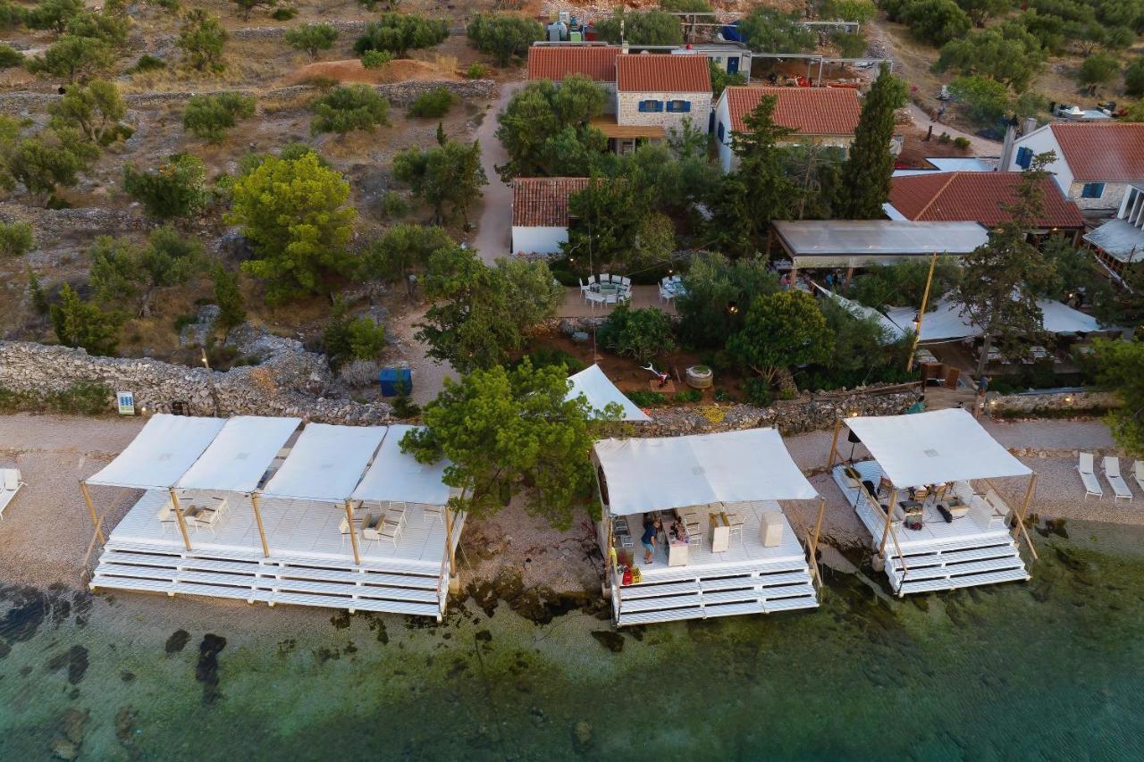 Glamping Resort Festa Kornati Pristanisce ภายนอก รูปภาพ