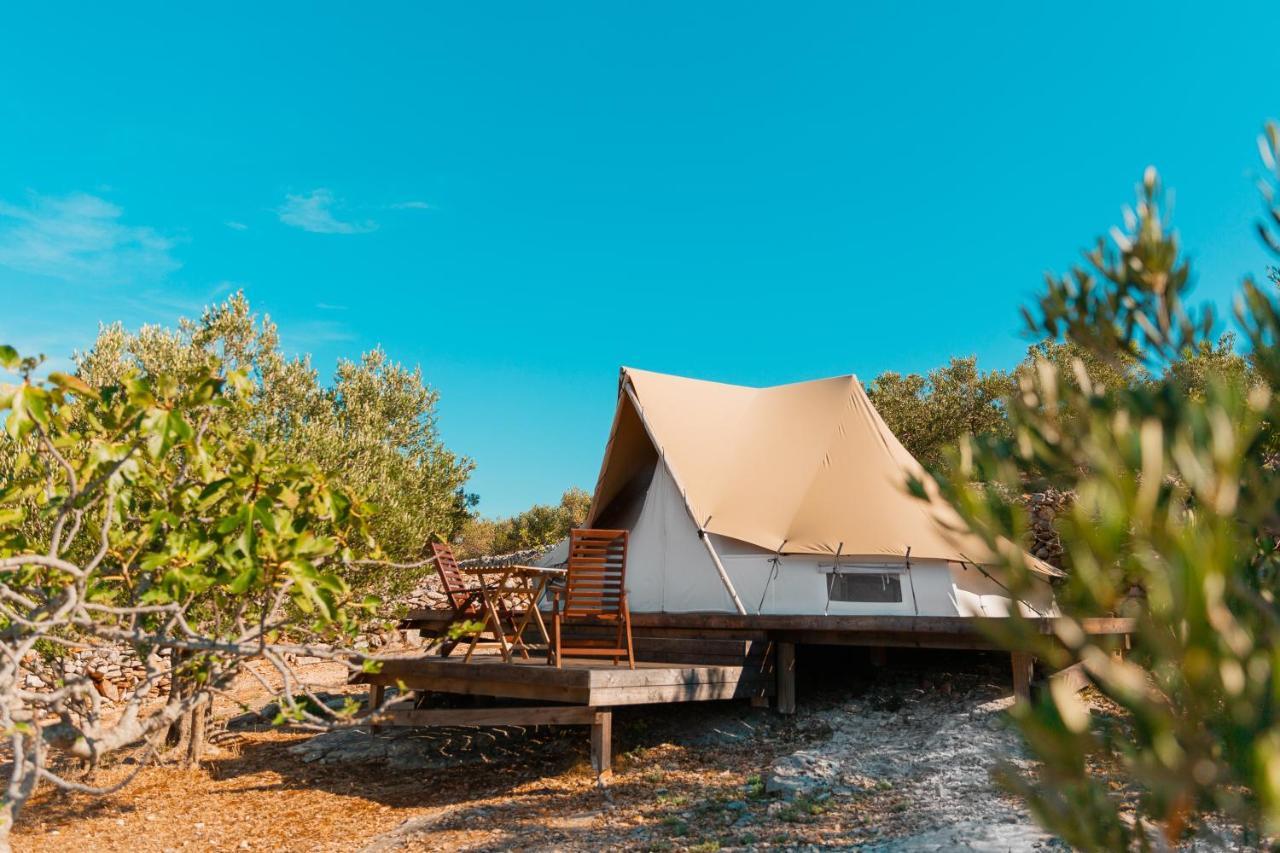 Glamping Resort Festa Kornati Pristanisce ภายนอก รูปภาพ