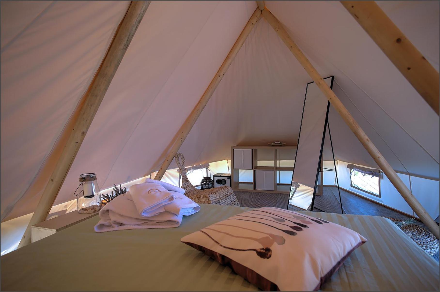 Glamping Resort Festa Kornati Pristanisce ภายนอก รูปภาพ